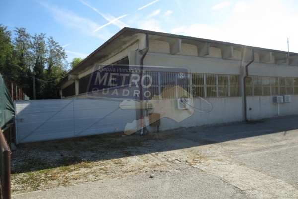 fianco con area estern - OPIFICIO ZANè (VI) PERIFERIA